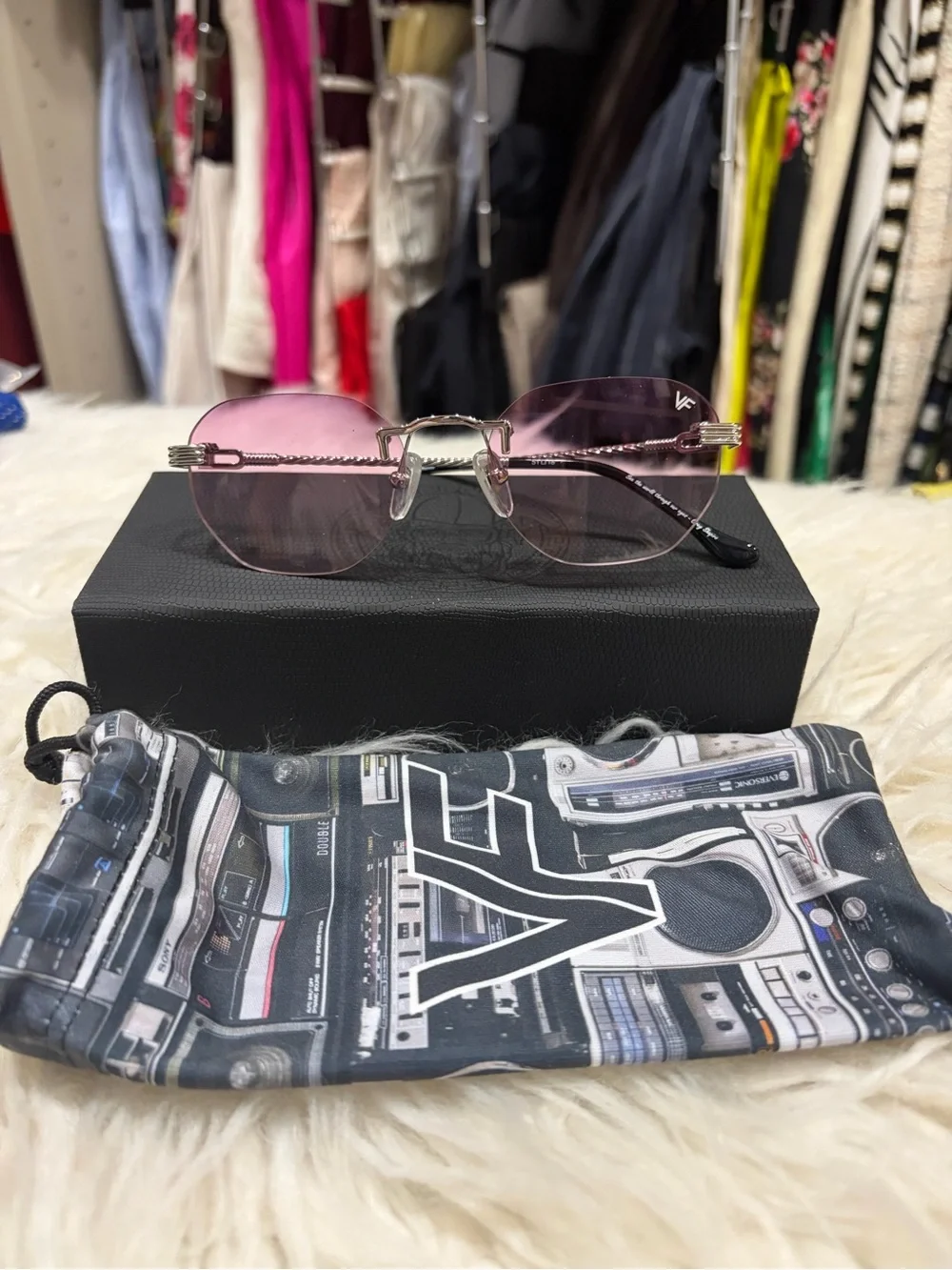 Rimless Pink Gradient Sunglasses for Women